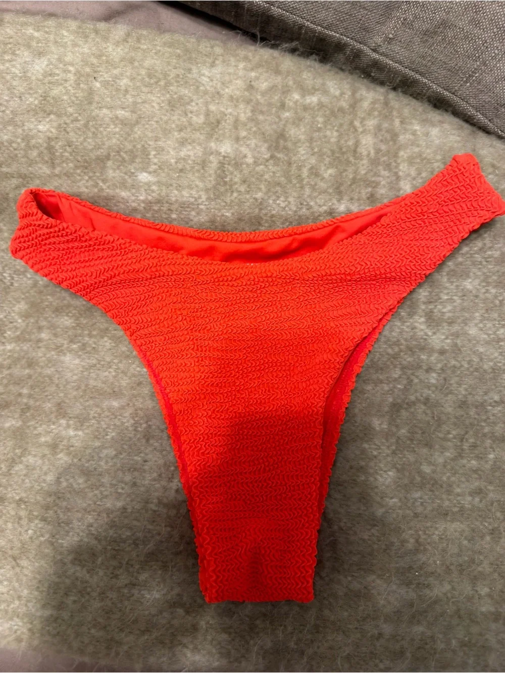 Monday Seychelles bottom - chili pepper crinkle
